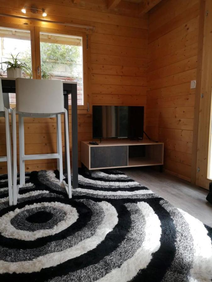 Le Petit Chalet De Nimes Shantay Youstay Nîmes Exterior foto