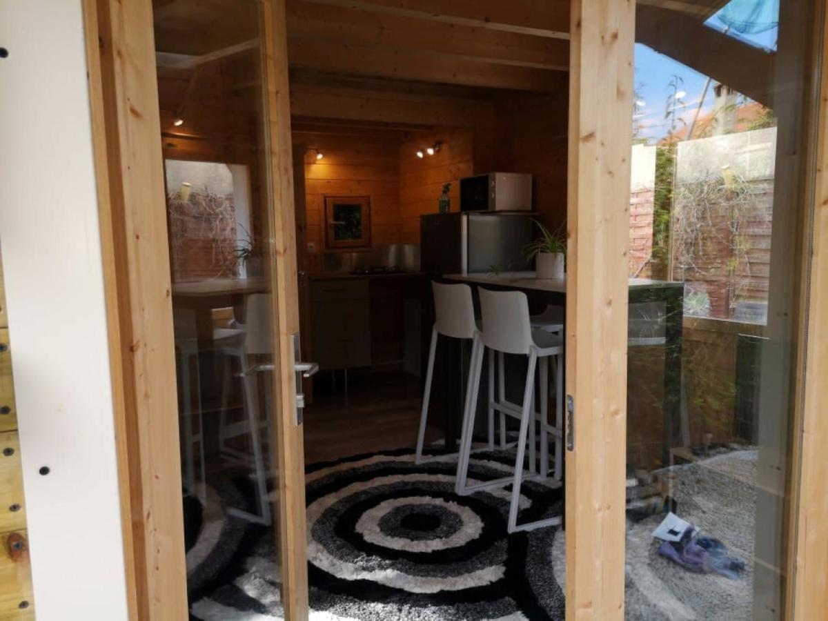 Le Petit Chalet De Nimes Shantay Youstay Nîmes Exterior foto