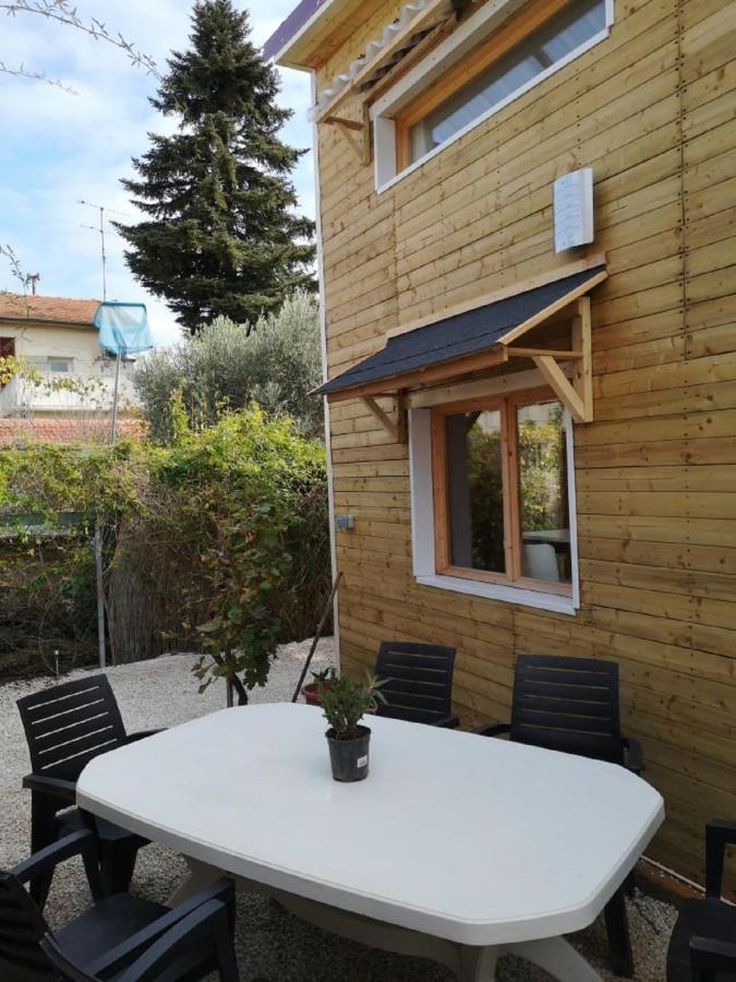 Le Petit Chalet De Nimes Shantay Youstay Nîmes Exterior foto